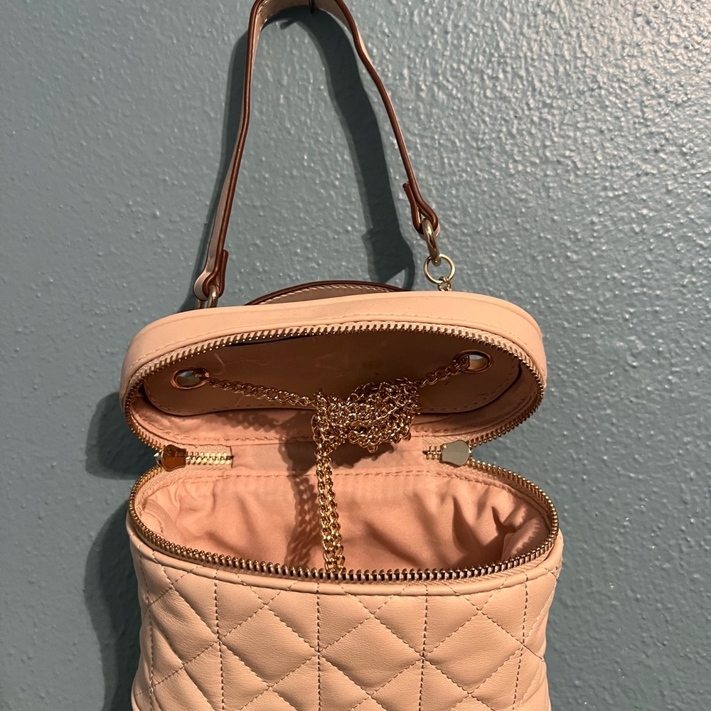 Elegant Cream Quilted Handbag